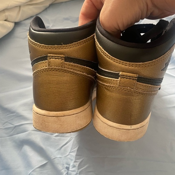 Nike Men's Black and Gold High-Top Sneakers - Picture 3 of 7